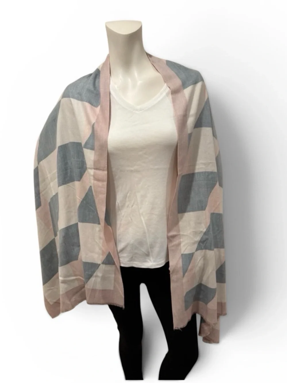 Geometric Pattern Thin Knit Scarf in Pink, Cream, & Blue